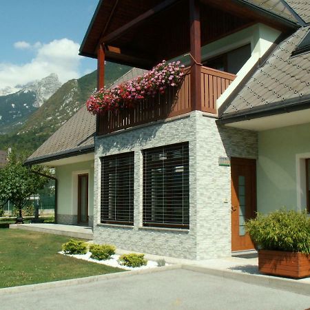 Isonzo Apartment โบเว็ก ภายนอก รูปภาพ