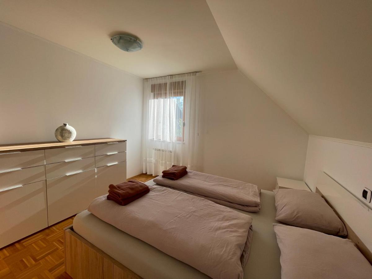 Isonzo Apartment โบเว็ก ภายนอก รูปภาพ